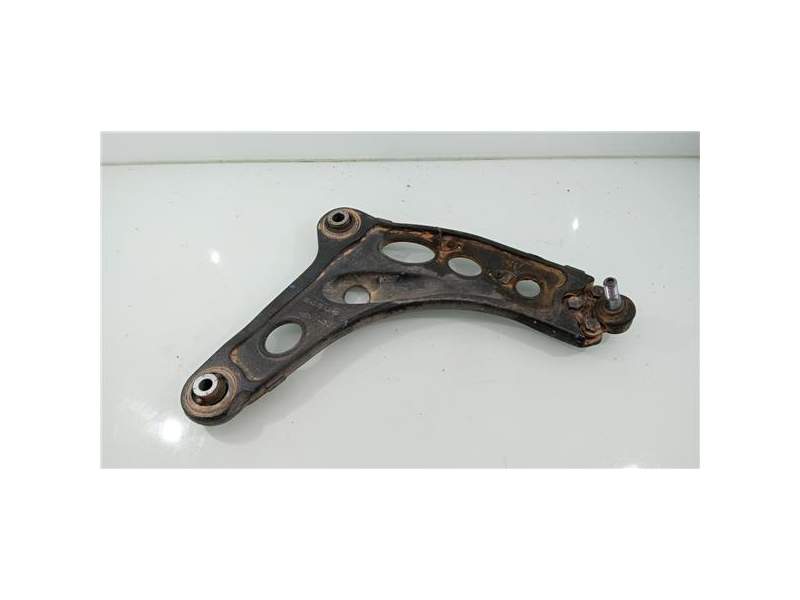 Recambio de trapecio derecho para renault trafic iii combi (08.2014) referencia OEM IAM 8200688035  