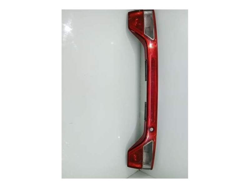 Recambio de piloto trasero central para seat toledo (1m2) 1.9 tdi referencia OEM IAM 1M5945225  