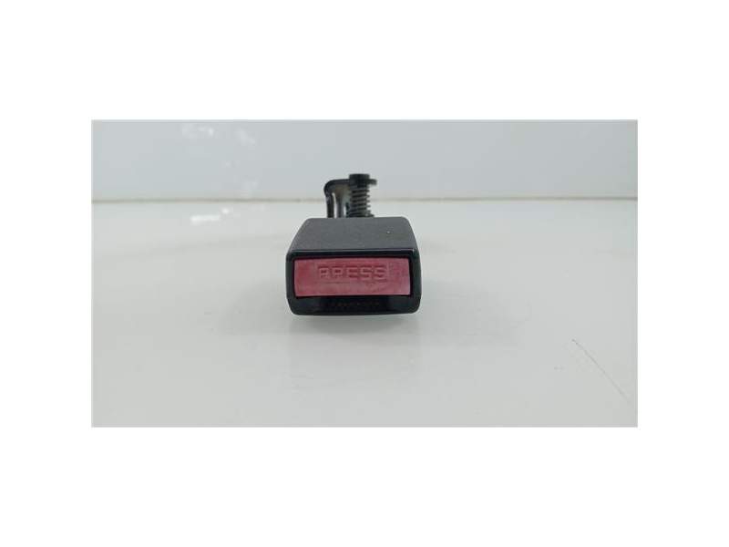 Recambio de anclaje cinturon delantero derecho para peugeot 307 cc cabrio-coupé (s1)(10.200306.2005) referencia OEM IAM DE410AA 