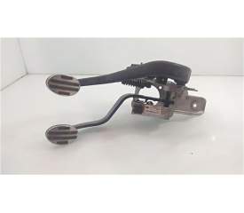 PEDAL EMBRAGUE 67871110 