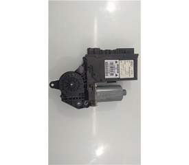 Recambio de motor elevalunas trasero izquierdo para audi a4 avant (8e) 2.5 v6 24v tdi (163 cv / 120 kw) referencia OEM IAM 8E095