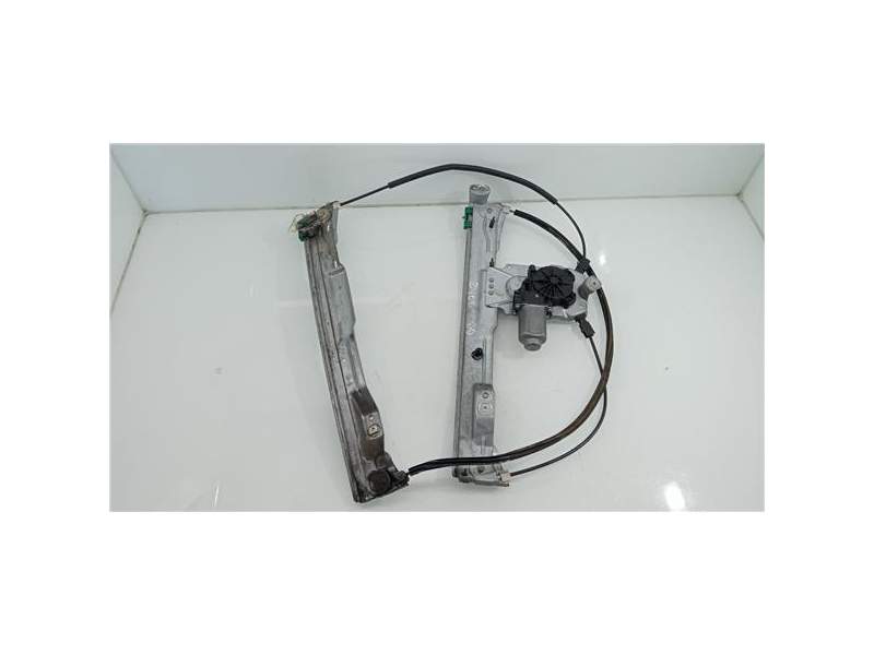 Recambio de elevalunas electrico delantero derecho para renault clio iii (2005) referencia OEM IAM 7030708  