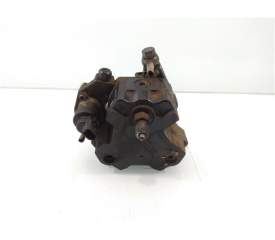 Recambio de bomba inyectora para iveco 35s18 c35a20 referencia OEM IAM 0445020046  