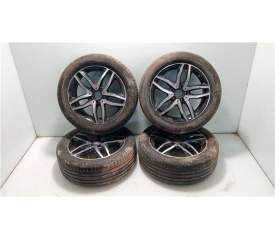 KIT DE LLANTAS 235 50 18 97V 