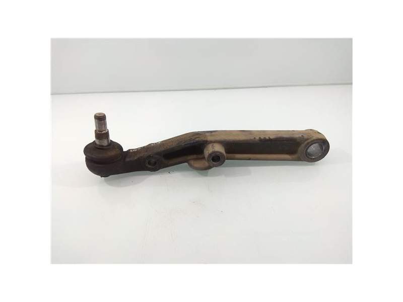 Recambio de brazo inferior delantero izquierdo para iveco 35s18 c35a20 referencia OEM IAM   