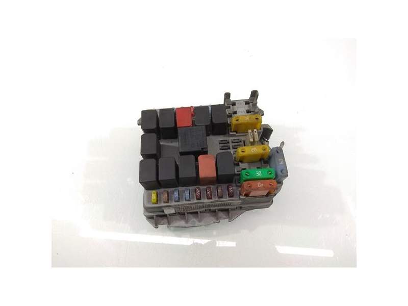 Recambio de caja reles para iveco 35s18 c35a20 referencia OEM IAM 69501260  