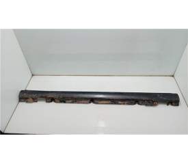 ESTRIBO A2056900740 