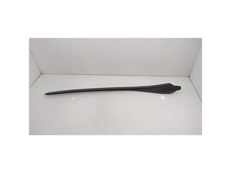 Recambio de moldura puerta delantera derecha para mercedes-benz clase gla (w156) 2.1 cc referencia OEM IAM A1566900182  