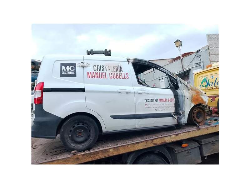 ford transit courier (c4a)(2013) del año 2017