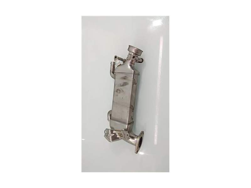 Recambio de enfriador gases egr para mercedes-benz clase gla (w156) 2.1 cc referencia OEM IAM A6511400575  