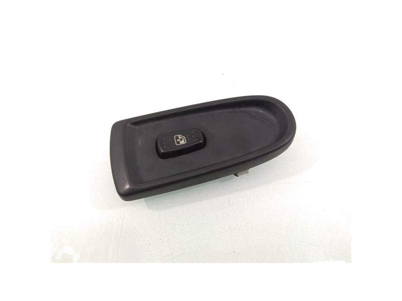 Recambio de mando elevalunas delantero derecho para iveco 35s18 c35a20 referencia OEM IAM   