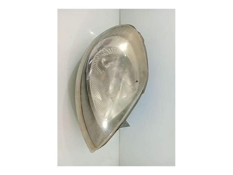 Recambio de faro delantero derecho para nissan primastar (x83) 2.5 dci diesel cat (135 cv / 99 kw) referencia OEM IAM 7700311372