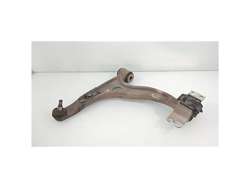 Recambio de trapecio izquierdo para mercedes-benz clase gla (w156) 2.1 cc referencia OEM IAM A2463330300  