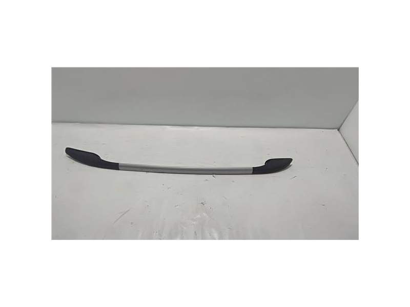 Recambio de barras de techo para dacia sandero 1.6 cat (84 cv / 62 kw) (84 cv / 62 kw) referencia OEM IAM 8200587042  