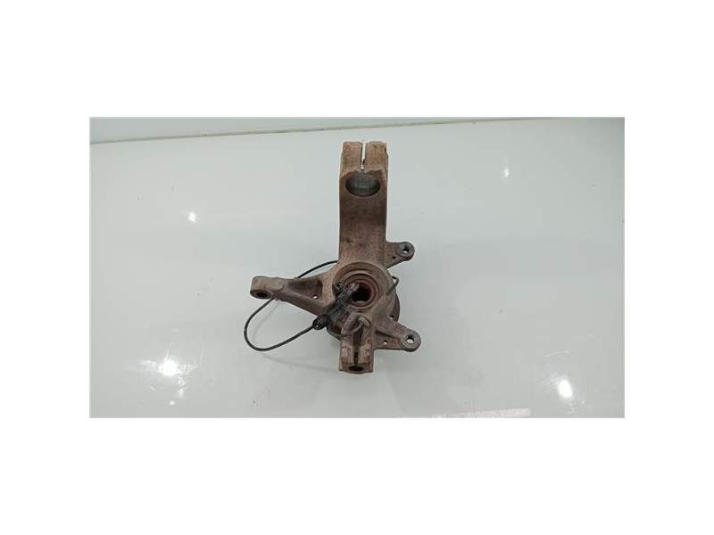 Recambio de mangueta delantera izquierda para renault scenic ii (jm)(2003) referencia OEM IAM   
