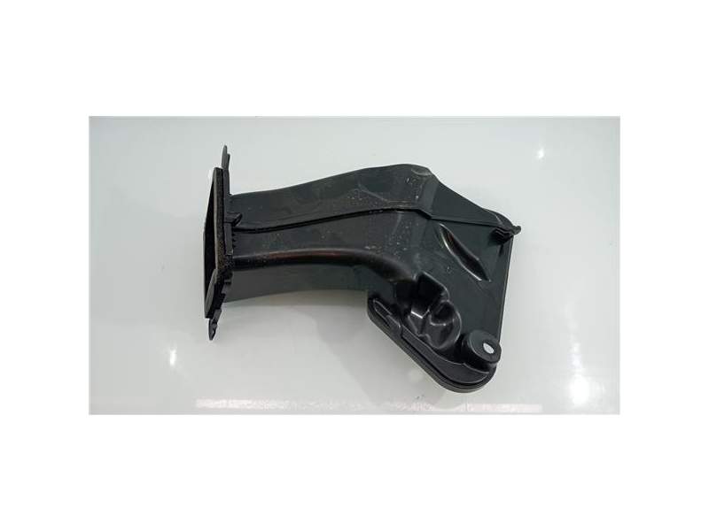 Recambio de canalizador para tesla model y (01.2021) referencia OEM IAM 149913700  