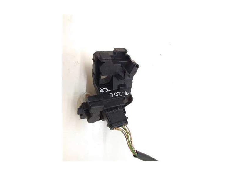 Recambio de portalamparas trasero derecho para peugeot 206 (1998) referencia OEM IAM   