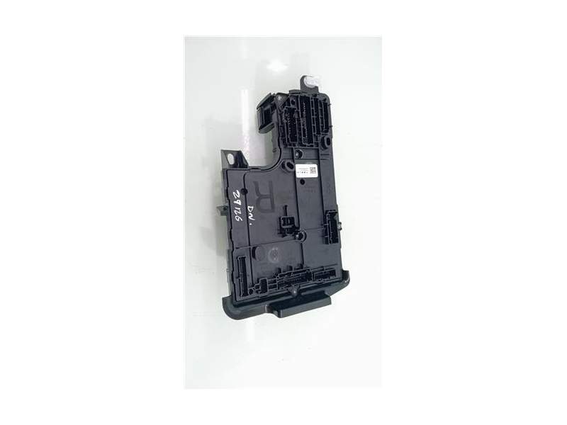 Recambio de modulo electronico para tesla model y (01.2021) referencia OEM IAM 165765040A  