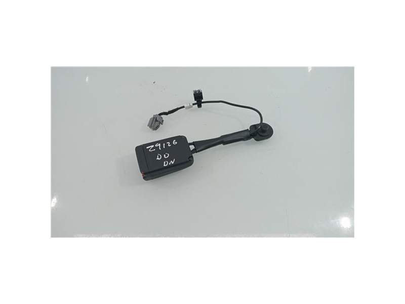 Recambio de anclaje cinturon delantero derecho para tesla model y (01.2021) referencia OEM IAM 1090323E1C  
