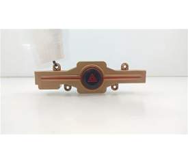 INTERRUPTOR LUCES EMERGENCIA 937901D000 
