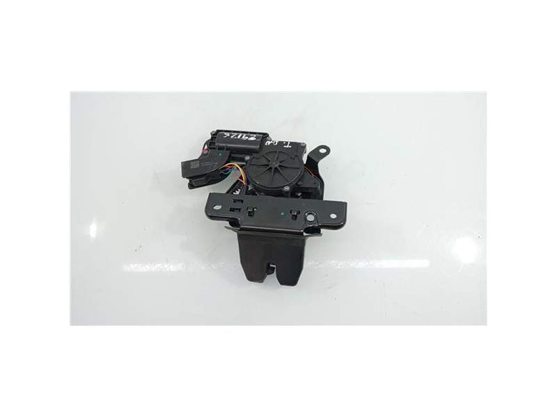 Recambio de cerradura porton para tesla model y (01.2021) referencia OEM IAM 1800604CN  