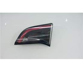 PILOTO TRASERO DERECHO 150208900 