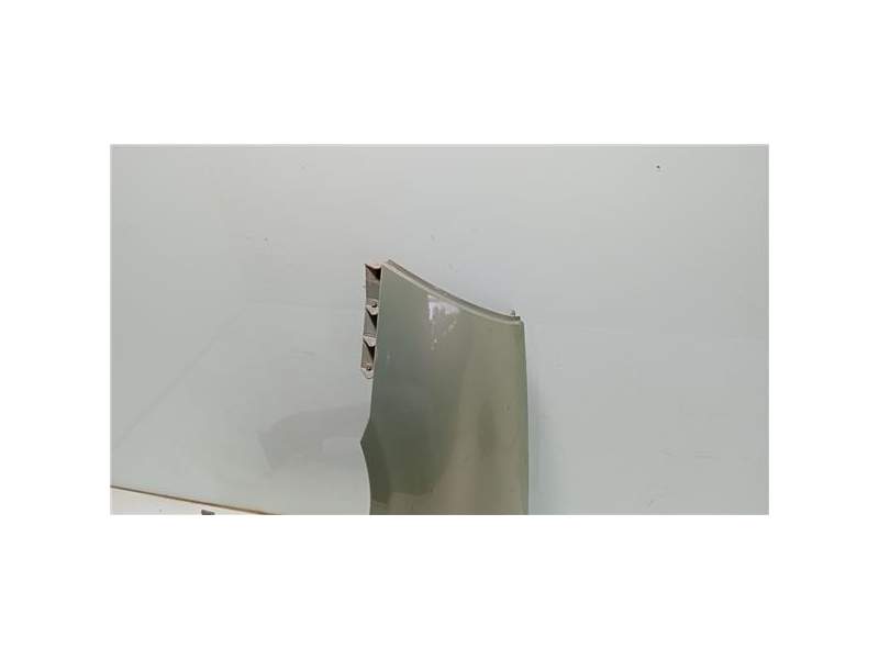 Recambio de aleta delantera izquierda para renault clio ii fase ii (b/cb0)(2001) referencia OEM IAM   