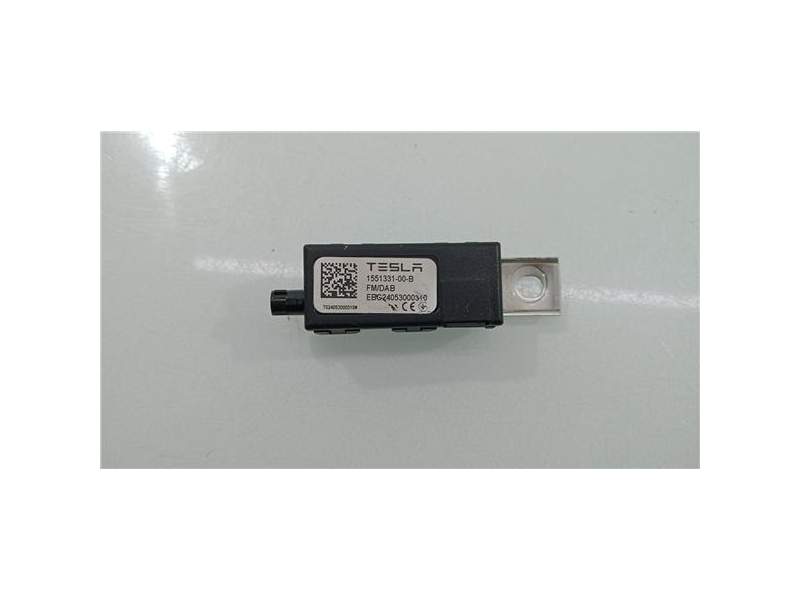 Recambio de centralita antena para tesla model y (01.2021) referencia OEM IAM 155133100B  