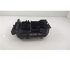 CAJA RELES 39040853 