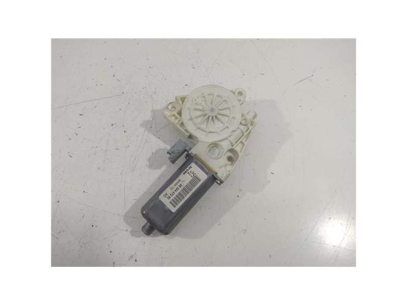 Recambio de motor elevalunas delantero derecho para peugeot 307 (s1)(04.200106.2005) referencia OEM IAM 9634457280  