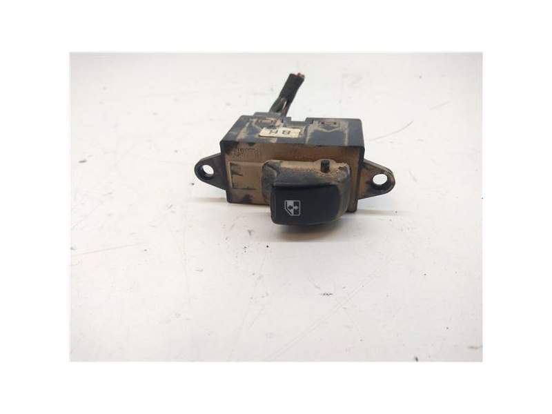 Recambio de botonera puerta trasera derecha para daewoo tacuma (2001) 2.0 cdx [2,0 ltr. - 89 kw cat] referencia OEM IAM   