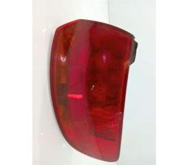 PILOTO TRASERO DERECHO 8P4945096G 