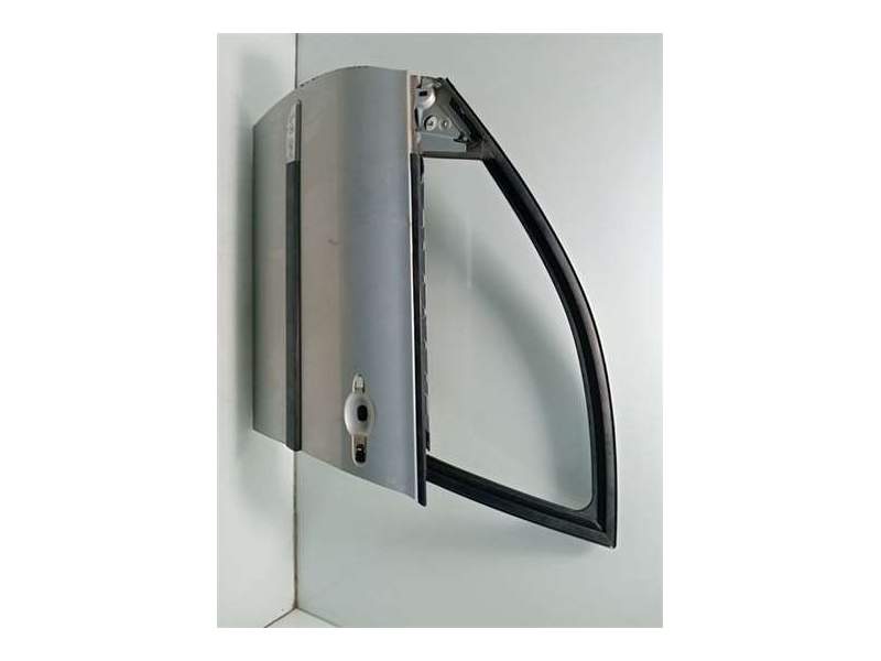 Recambio de puerta delantera izquierda para renault megane ii berlina 5p (10.2002) 1.4 luxe dynamique [1,4 ltr. - 72 kw 16v] ref