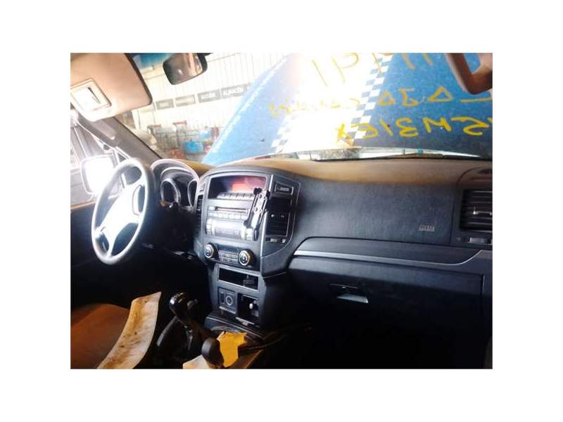 Recambio de salpicadero para mitsubishi montero (v80/v90)(2007) 3.2 di-d invite (5-trg.) [3,2 ltr. - 118 kw di-d cat] referencia