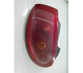 PILOTO TRASERO IZQUIERDO 51757544 