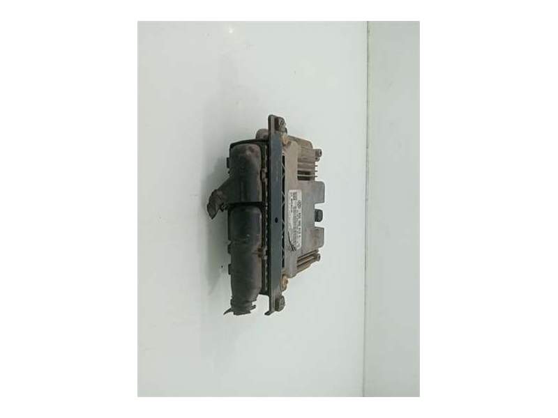 Recambio de centralita motor uce para seat ibiza sc (6j1)(06.2008) referencia OEM IAM 03G906013K  
