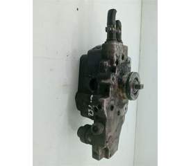 BOMBA INYECTORA A6460700401 