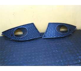 Recambio de rejilla paragolpes delantera para seat altea (5p1)(03.2004) referencia OEM IAM   