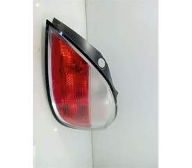 PILOTO TRASERO DERECHO 93190305 