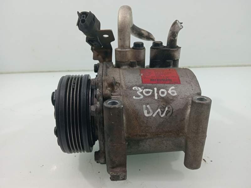 Recambio de compresor aire acond. para mitsubishi space star 60 82 referencia OEM IAM MR500007  