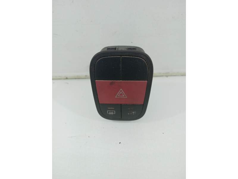 Recambio de boton warning para fiat iii fiorino (225)(2008) referencia OEM IAM T098  