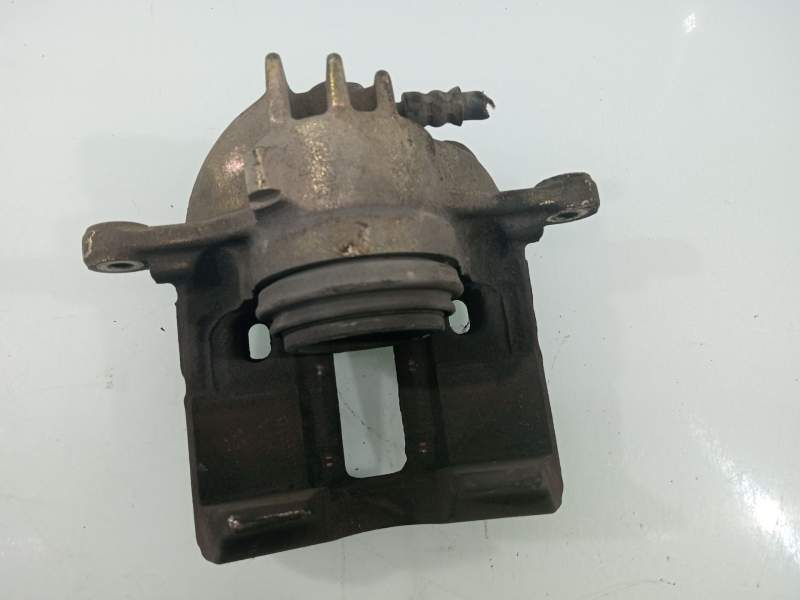 Recambio de pinza freno delantera derecha para mitsubishi space star 60 82 referencia OEM IAM 32325150  