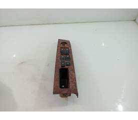 MANDO ELEVALUNAS DELANTERO IZQUIERDO 935703E210 