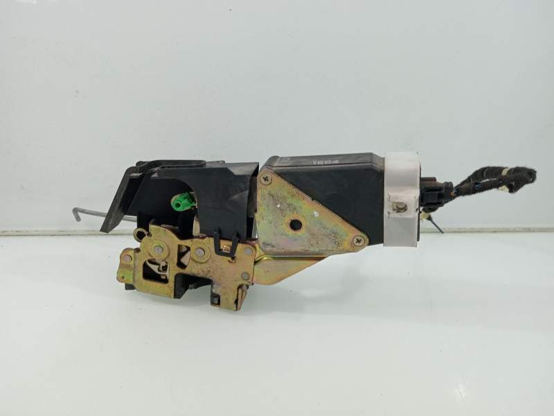 Recambio de cerradura puerta trasera izquierda para mitsubishi space star 60 82 referencia OEM IAM MR911785  