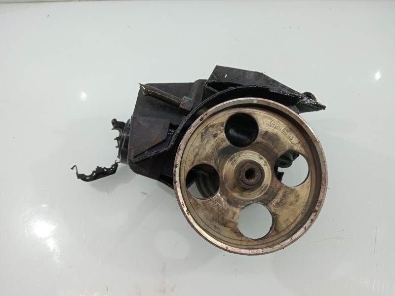 Recambio de bomba direccion para peugeot 206 hatchback (2a/c) 1.4 i referencia OEM IAM 9636868880  