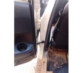 BISAGRA PUERTA TRASERA IZQUIERDA 687600H010 