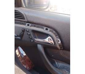 MANETA INTERIOR DELANTERA DERECHA 2207660224 