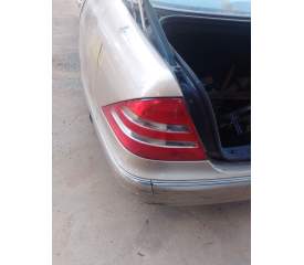 PILOTO TRASERO IZQUIERDO 2208200164 