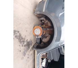 PASO DE RUEDA TRASERO DERECHO 5NA810972D 