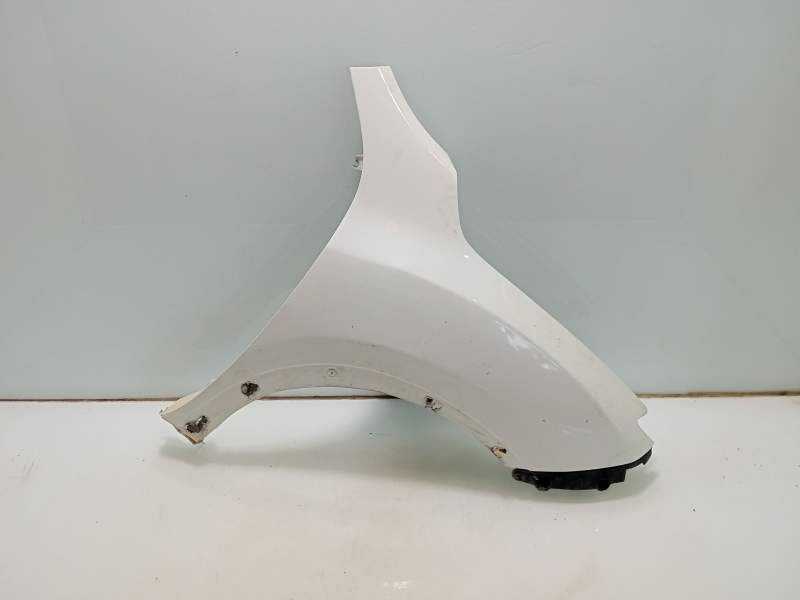 Recambio de aleta delantera derecha para nissan juke (f15) 1.2 dig-t referencia OEM IAM F3A0M1KKAA  